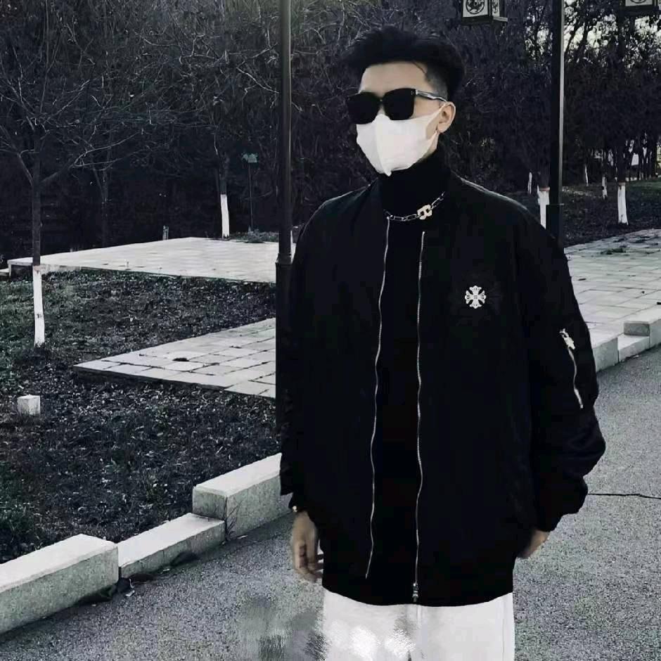 讟