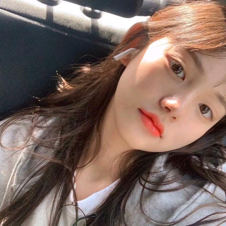 倔犟女生
