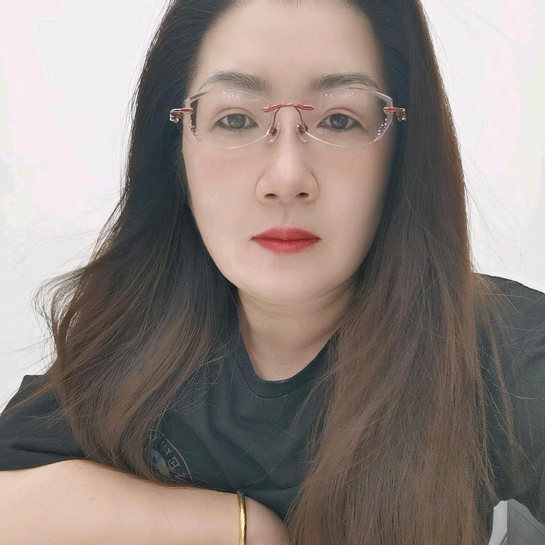 小琴专业羽绒服批发