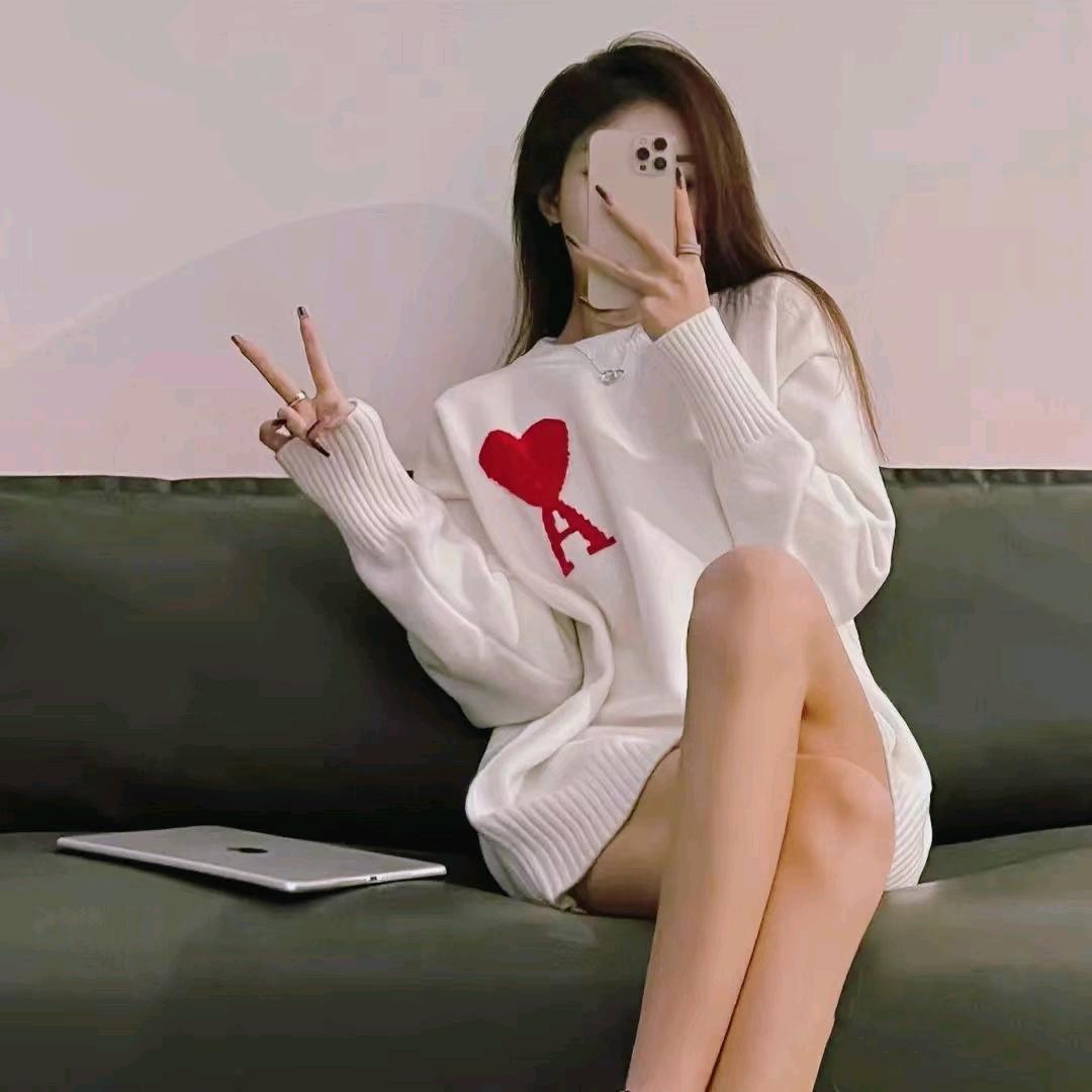 V.