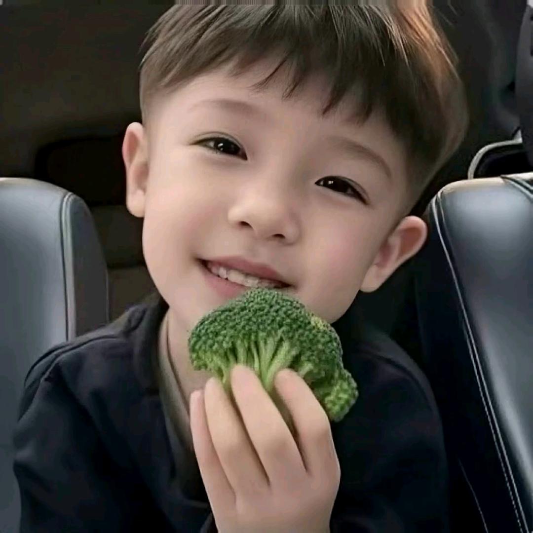 口袋只剩玫瑰一片