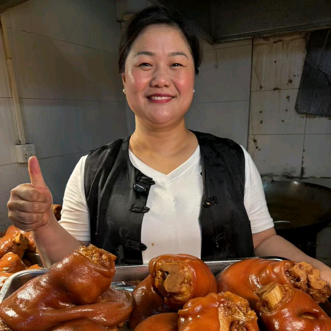 喜勒姐·隆江猪脚饭