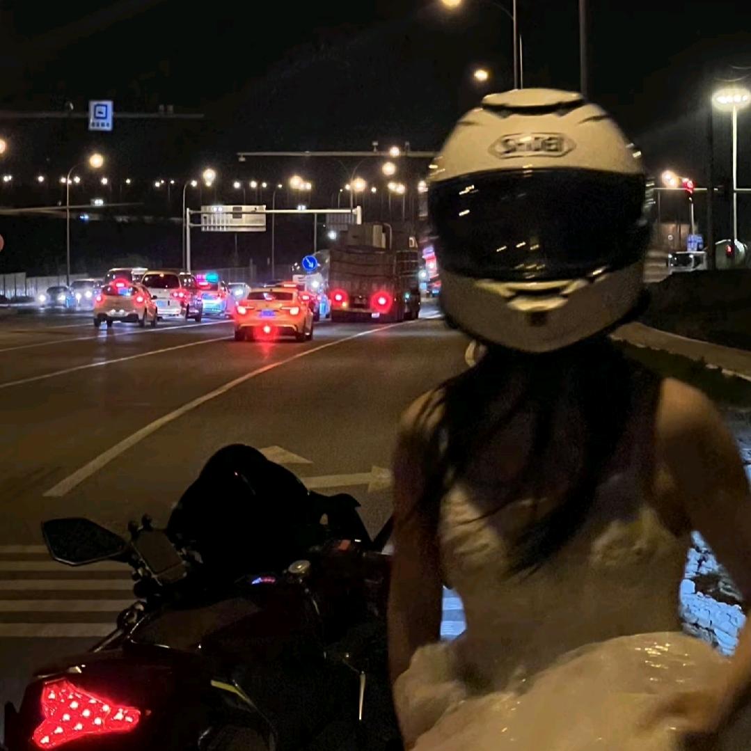 狂踹瘸子那条好腿