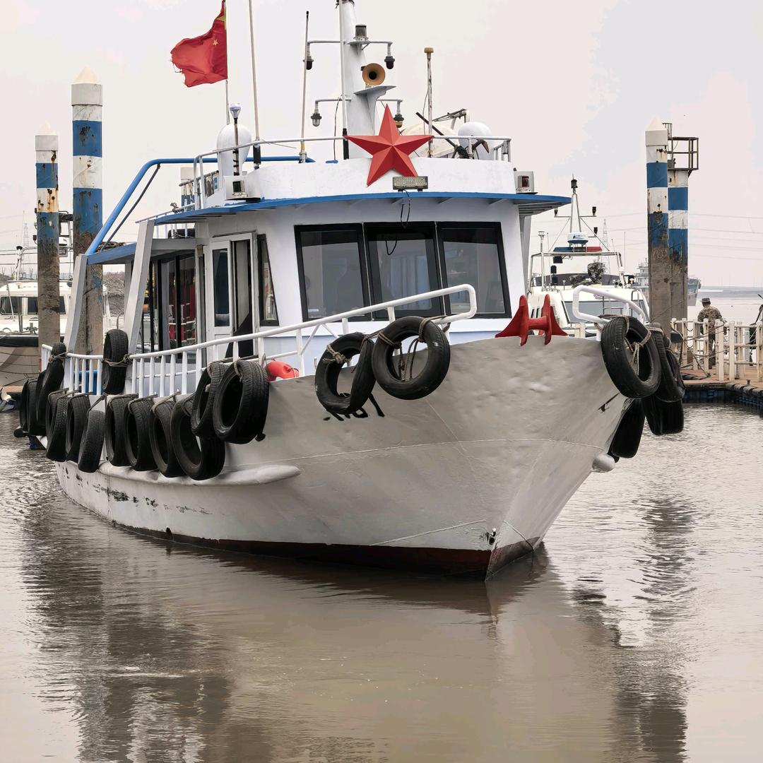 黄骅港冀航游旅游船出海捕鱼观光