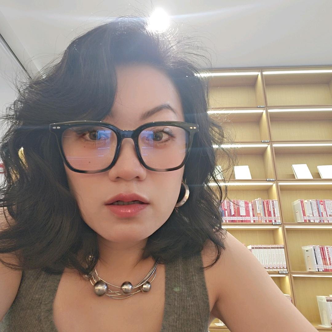 🌻格格five小姐姐