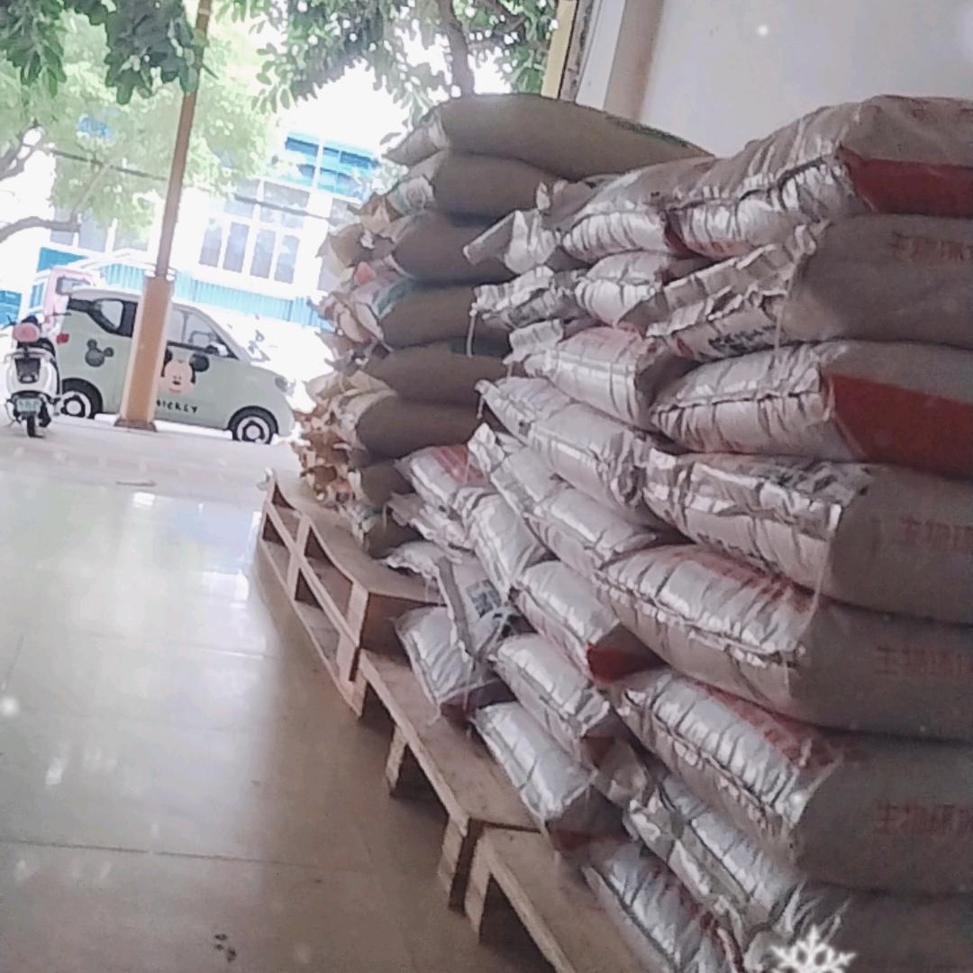 开远市裕恩饲料（任教主）