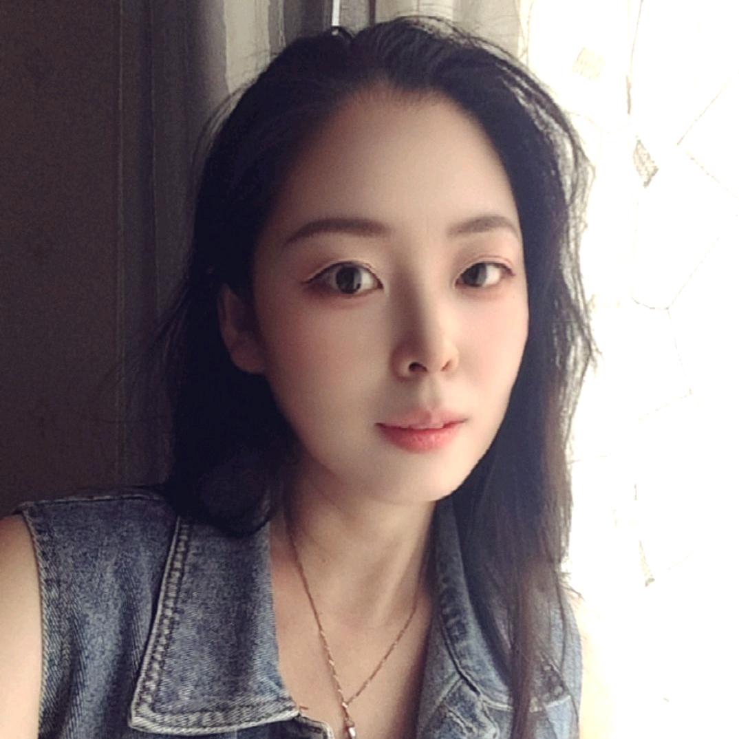 爱美的孔雀