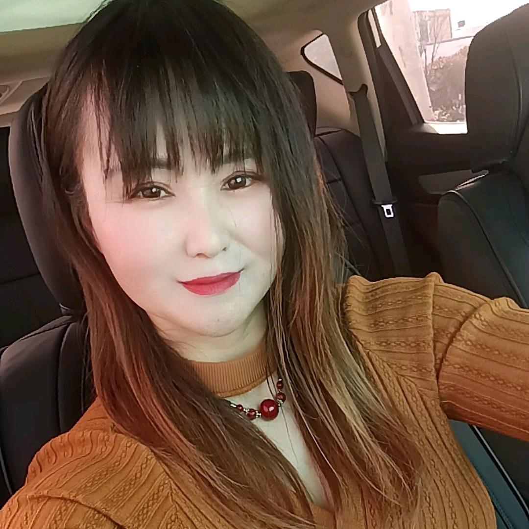 莉莉.