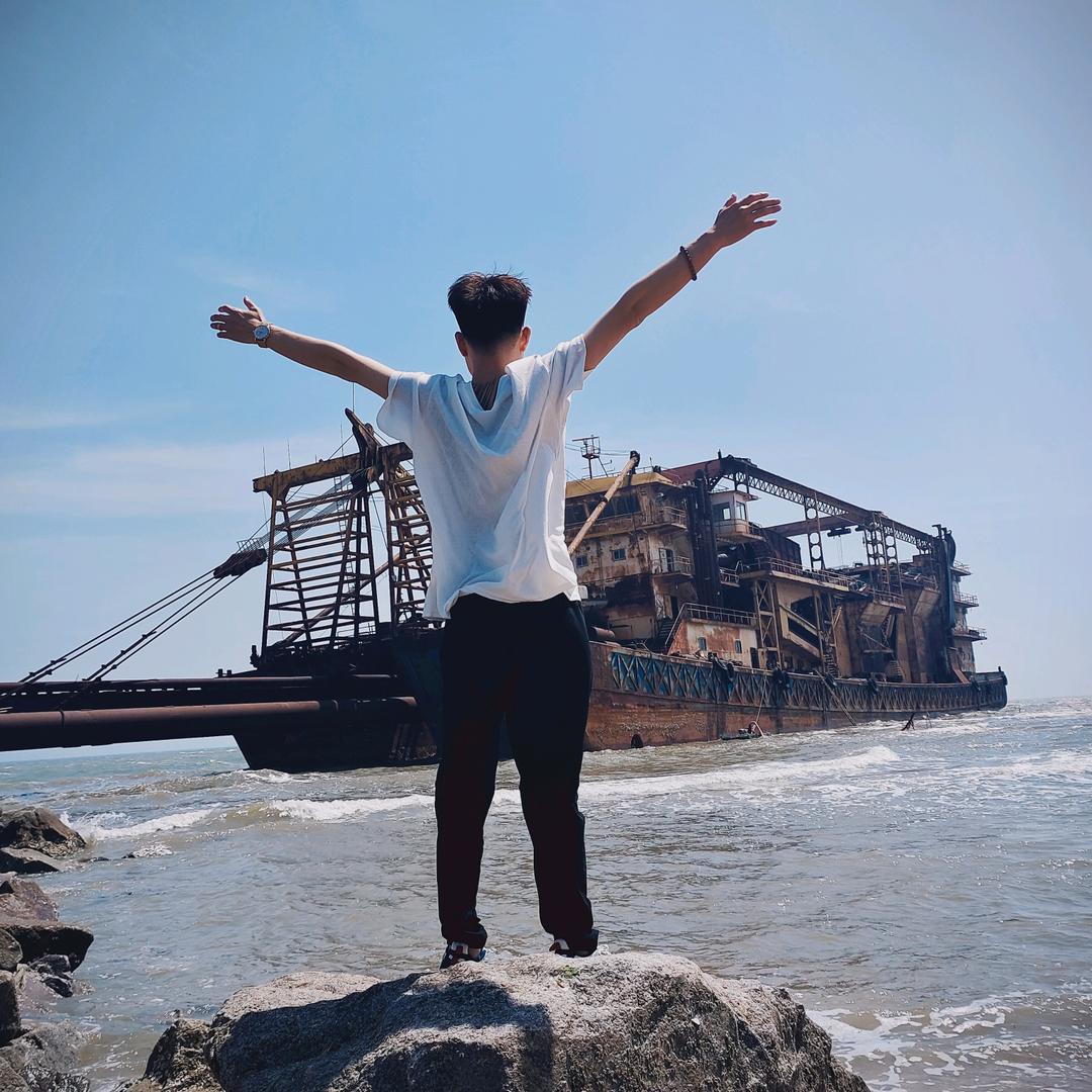@浮尘，
