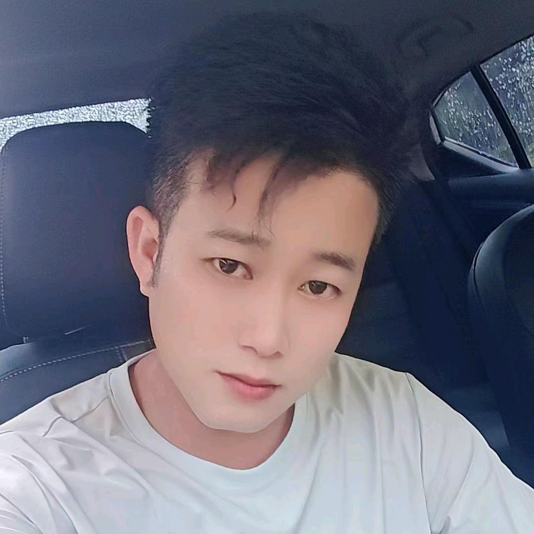 简单 ૮₍♡♡₎ა 大叔
