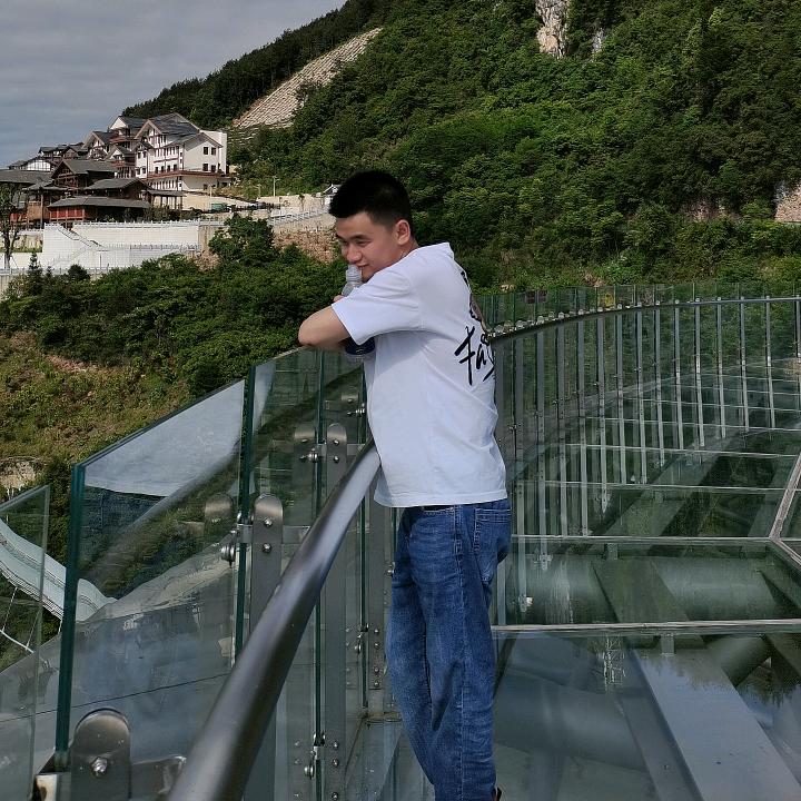90后的小先生