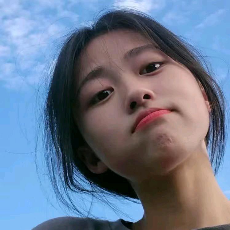 哈喽✌︎•̆₃•̑