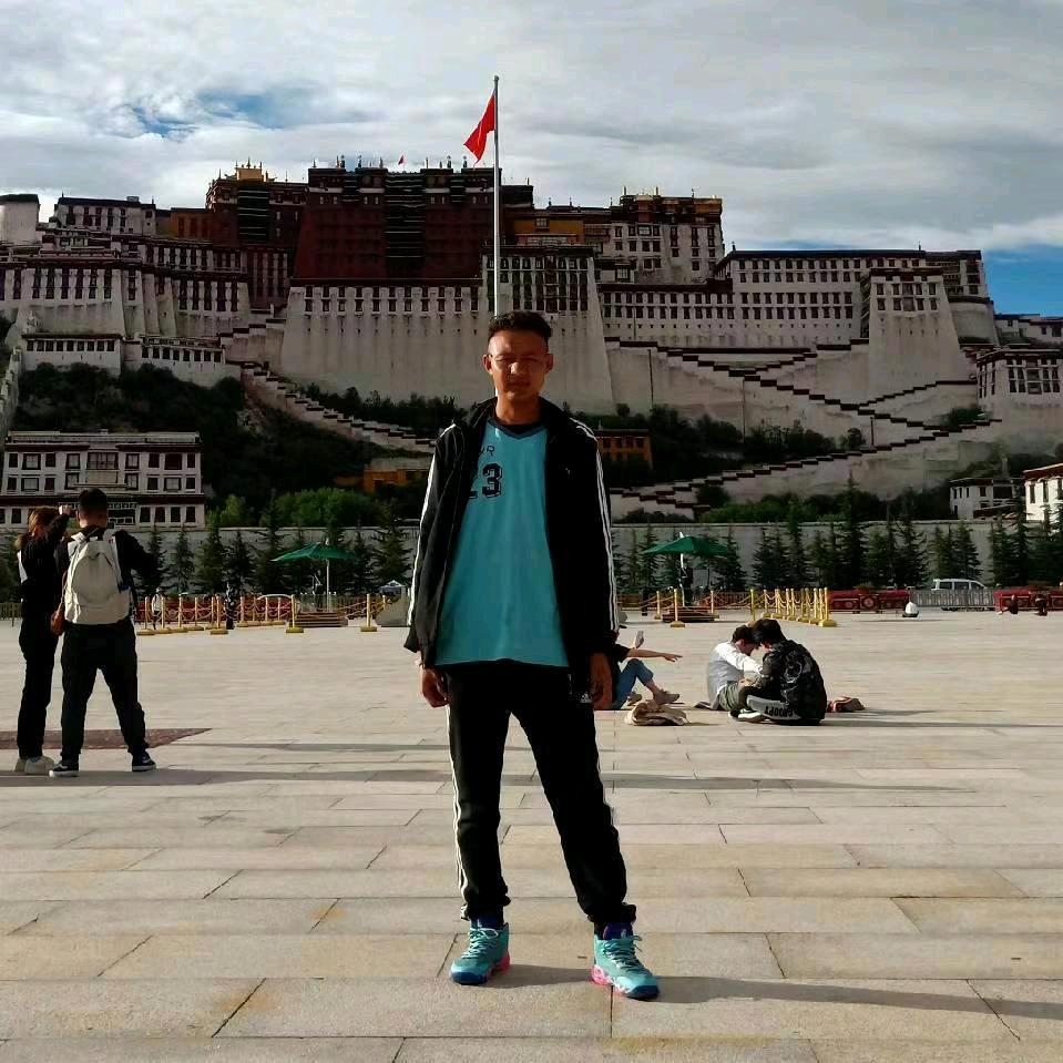 朱祥荣🏀2330🇨🇳