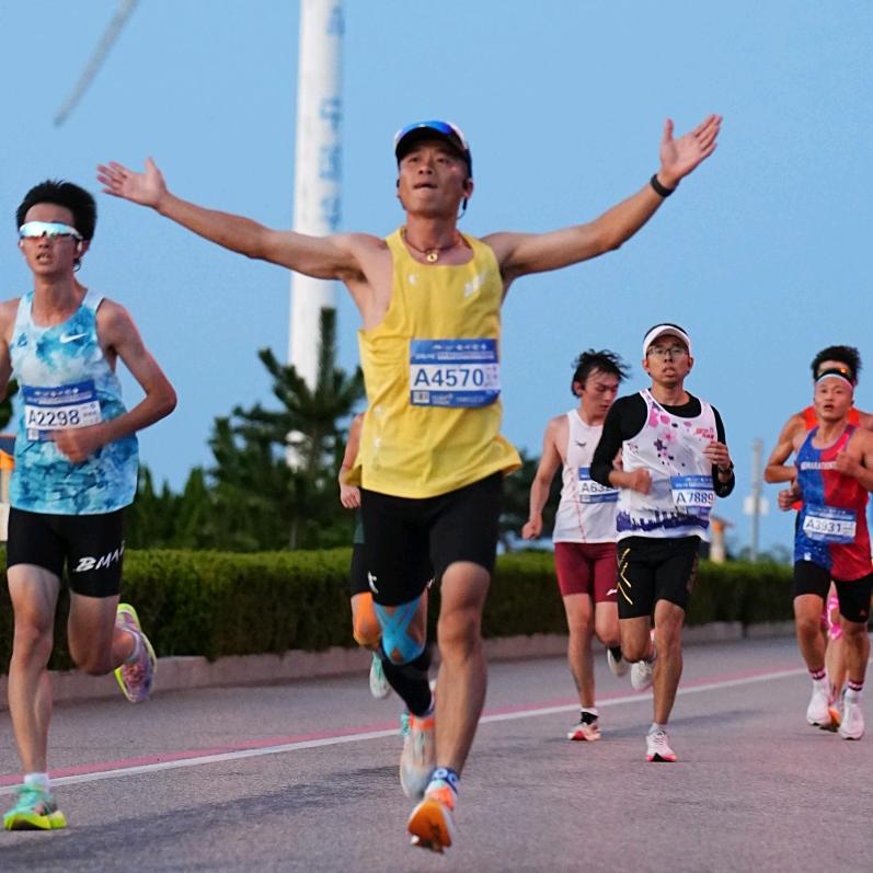 🇨🇳爱跑步的老王⁴²`¹⁹⁵