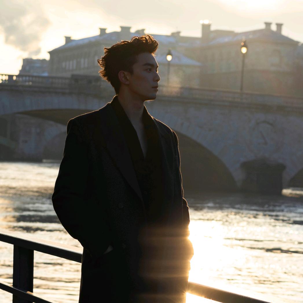 吴磊LEO