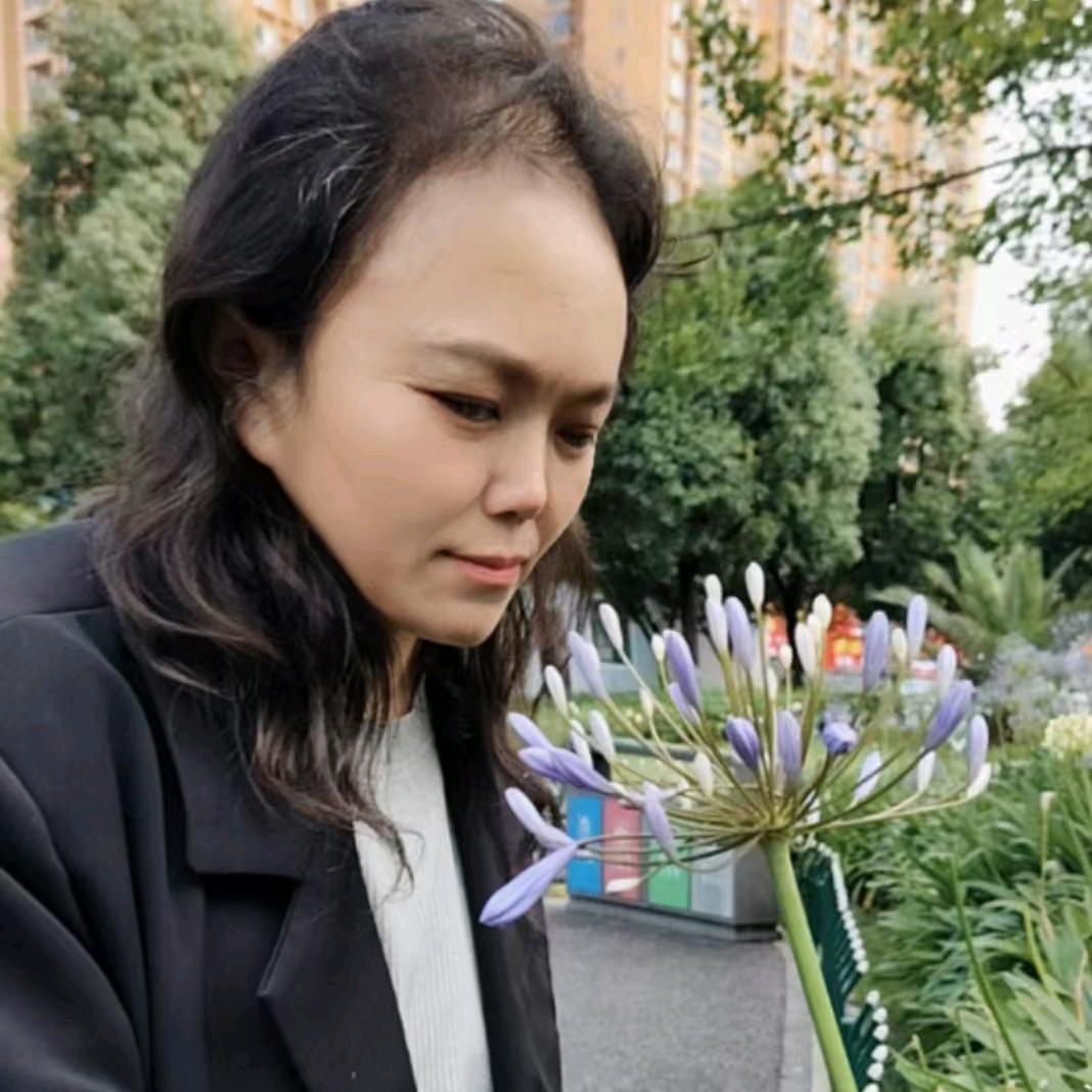 无人知道的小草