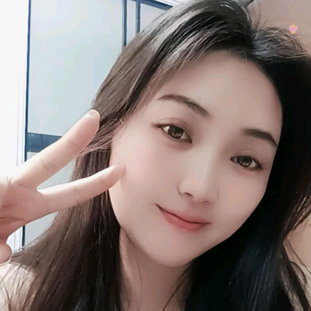 是小何不是小河吖🥰