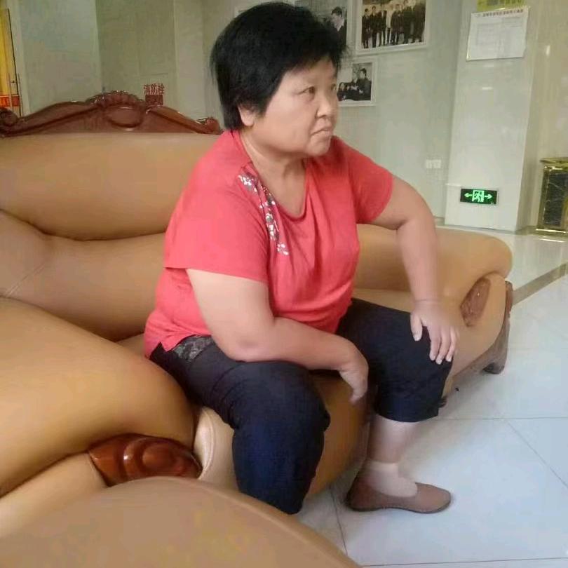 农村大姐直播中