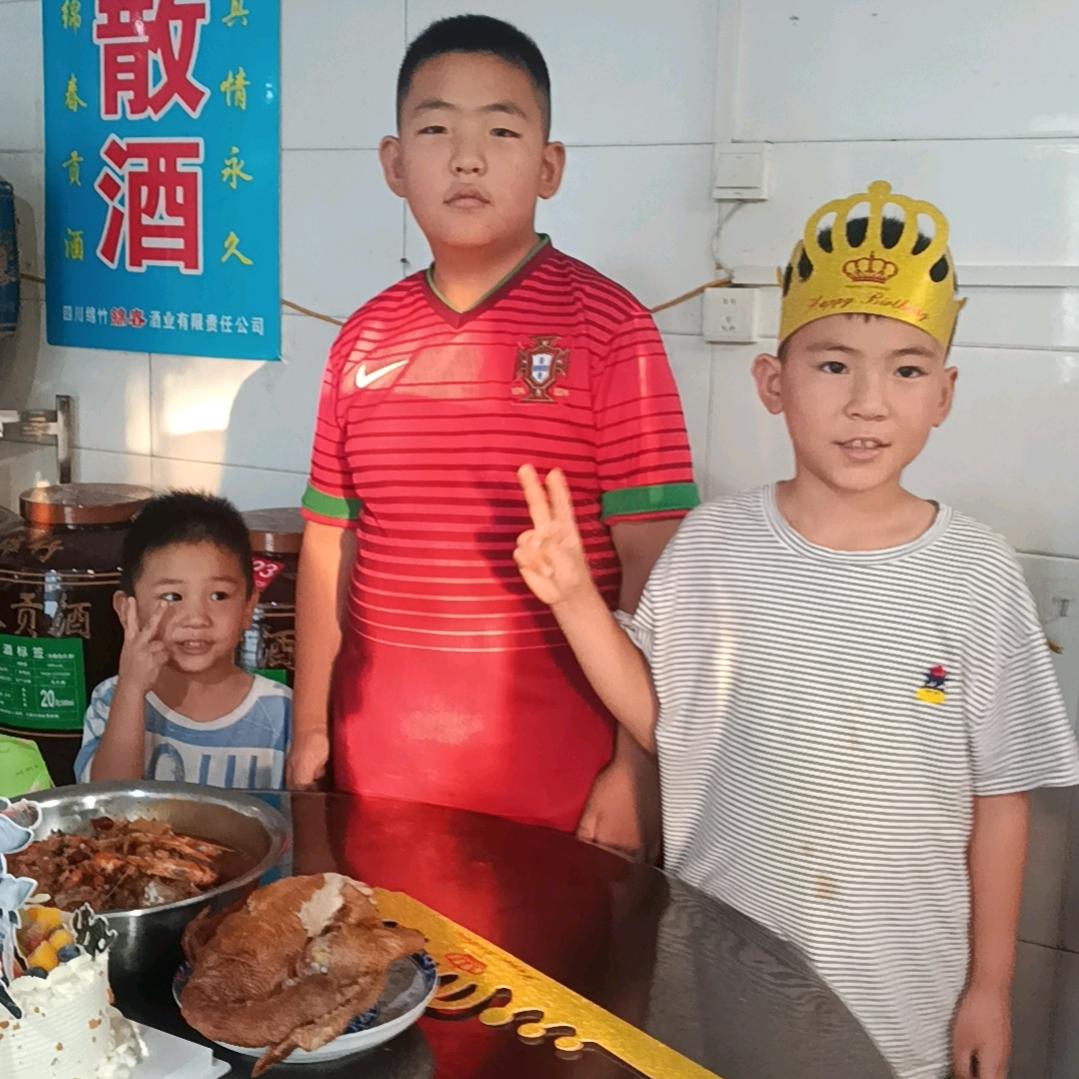 一人带三孩
