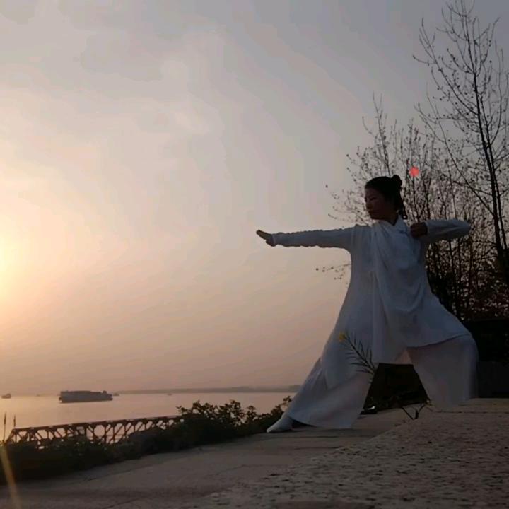 行路人（道韵禅拍颤腹小院）