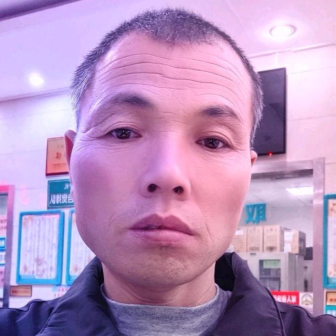 忘记痛苦，逗逗爸