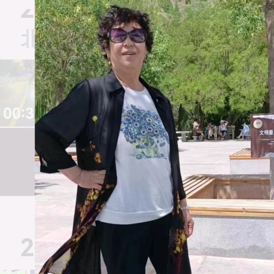 兰花，，开心每一天