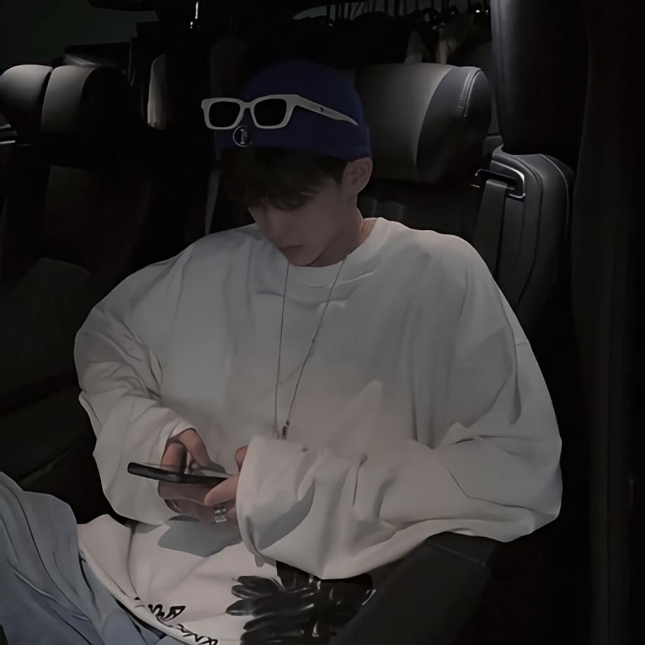 LU~