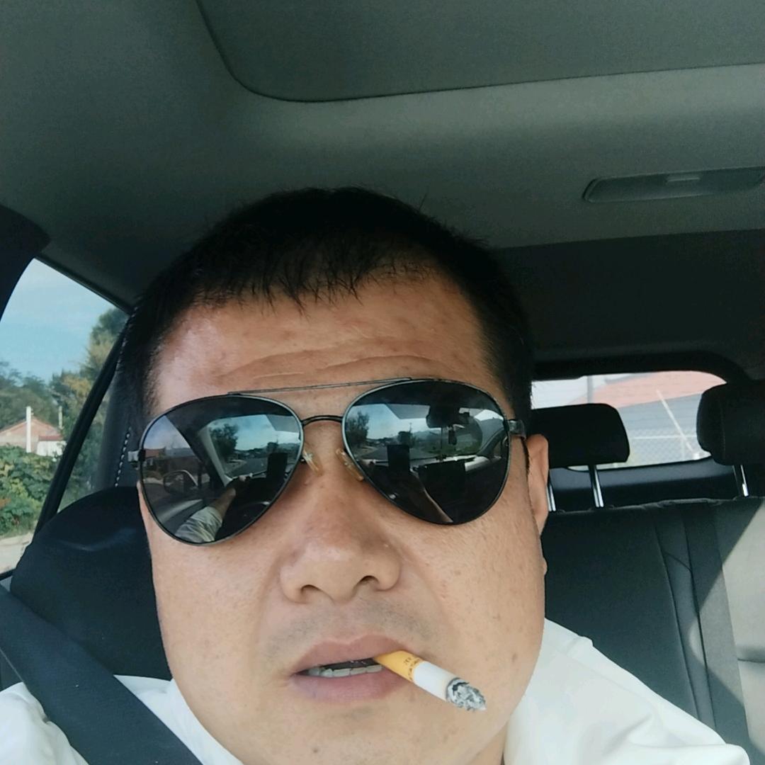 阳光大男孩，，哥从今不孤独。