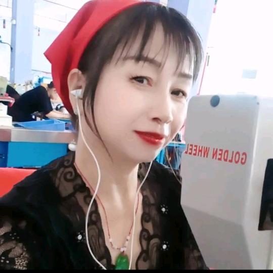 易易姐麦克风上高，磻村
