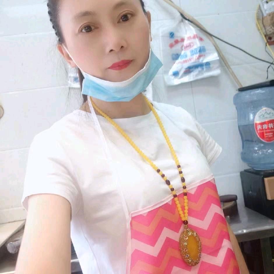 爱笑姐姐