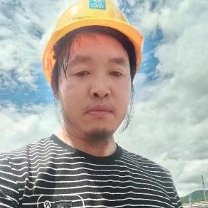 小晏雄