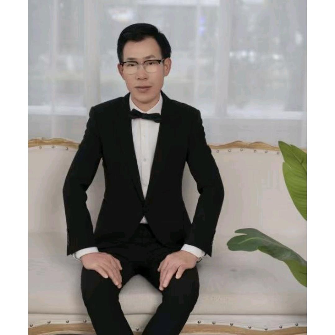 李廷发/整，借，学，变。行爱天下！