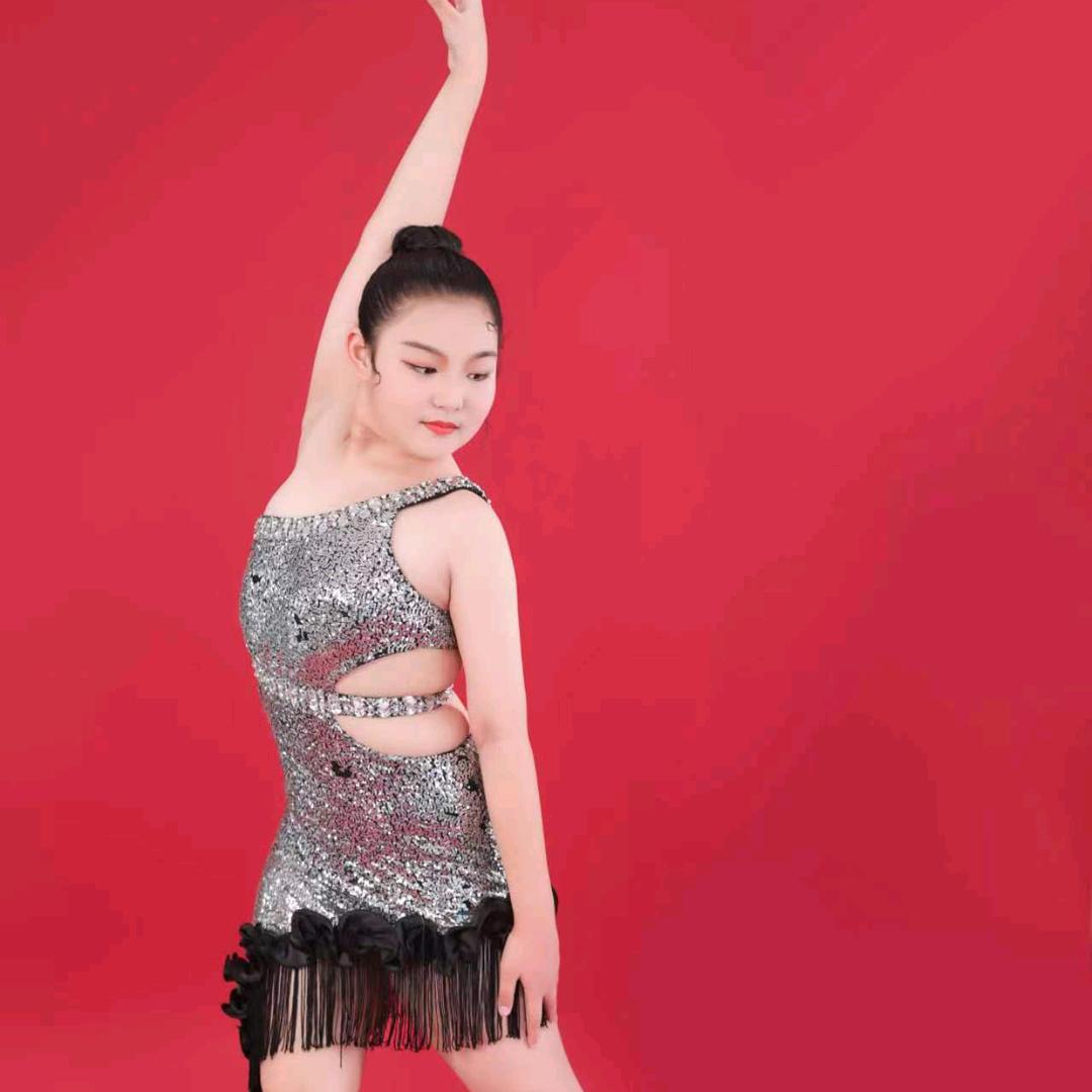 墨墨奶奶