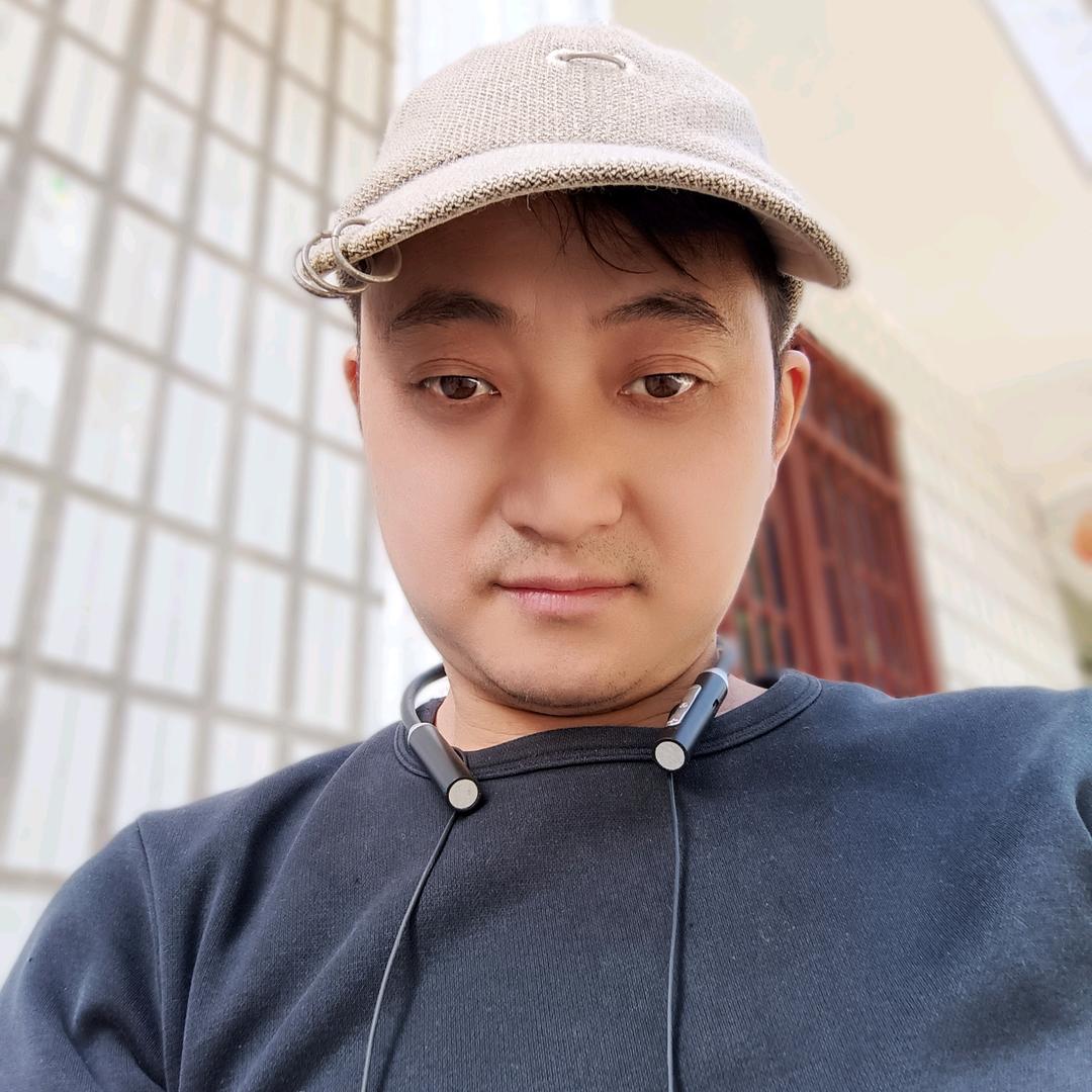 周        辉