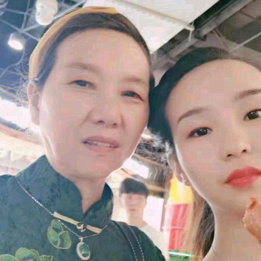 笑容董笑容❤️❤️❤️❤️❤️❤️