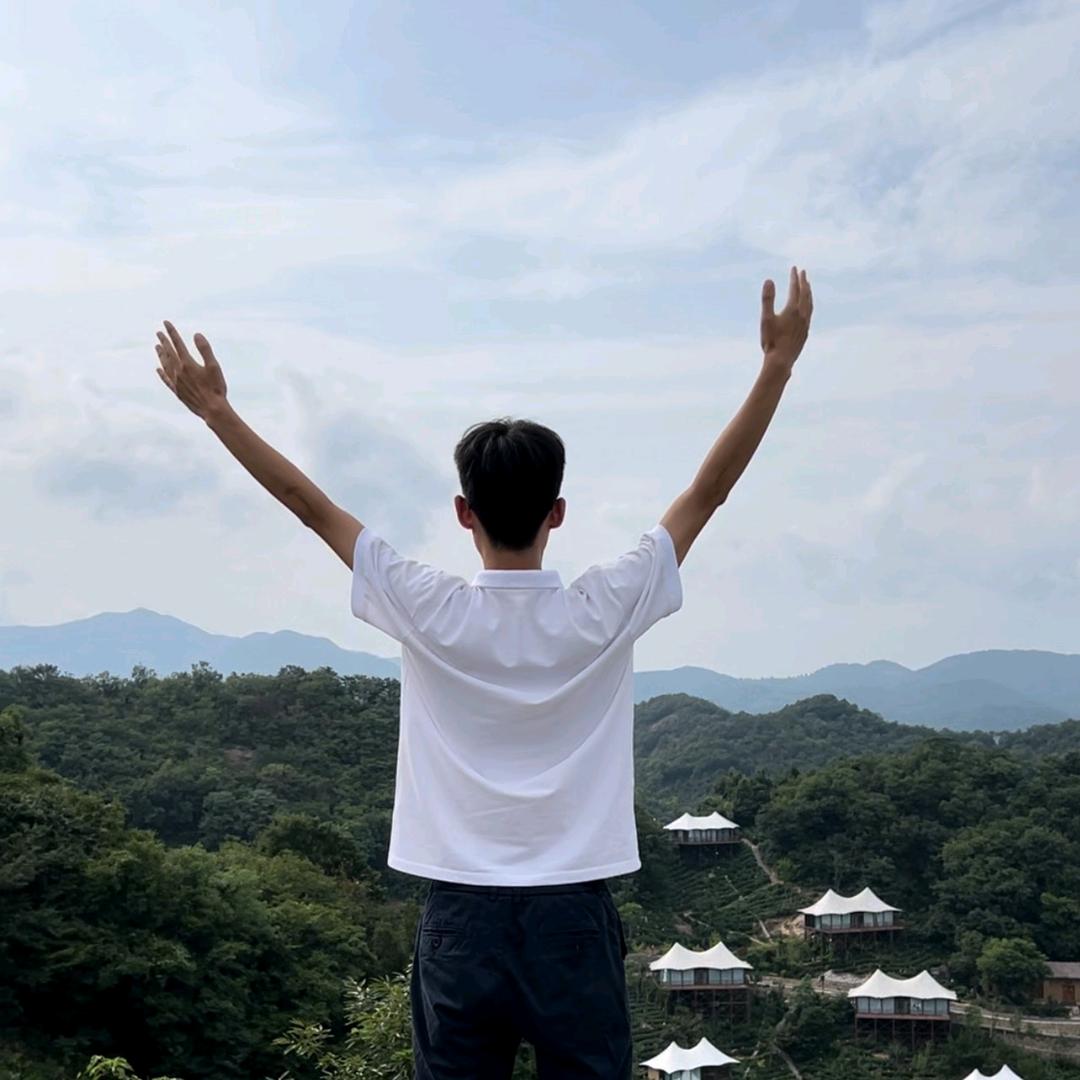 平凡且向往自由