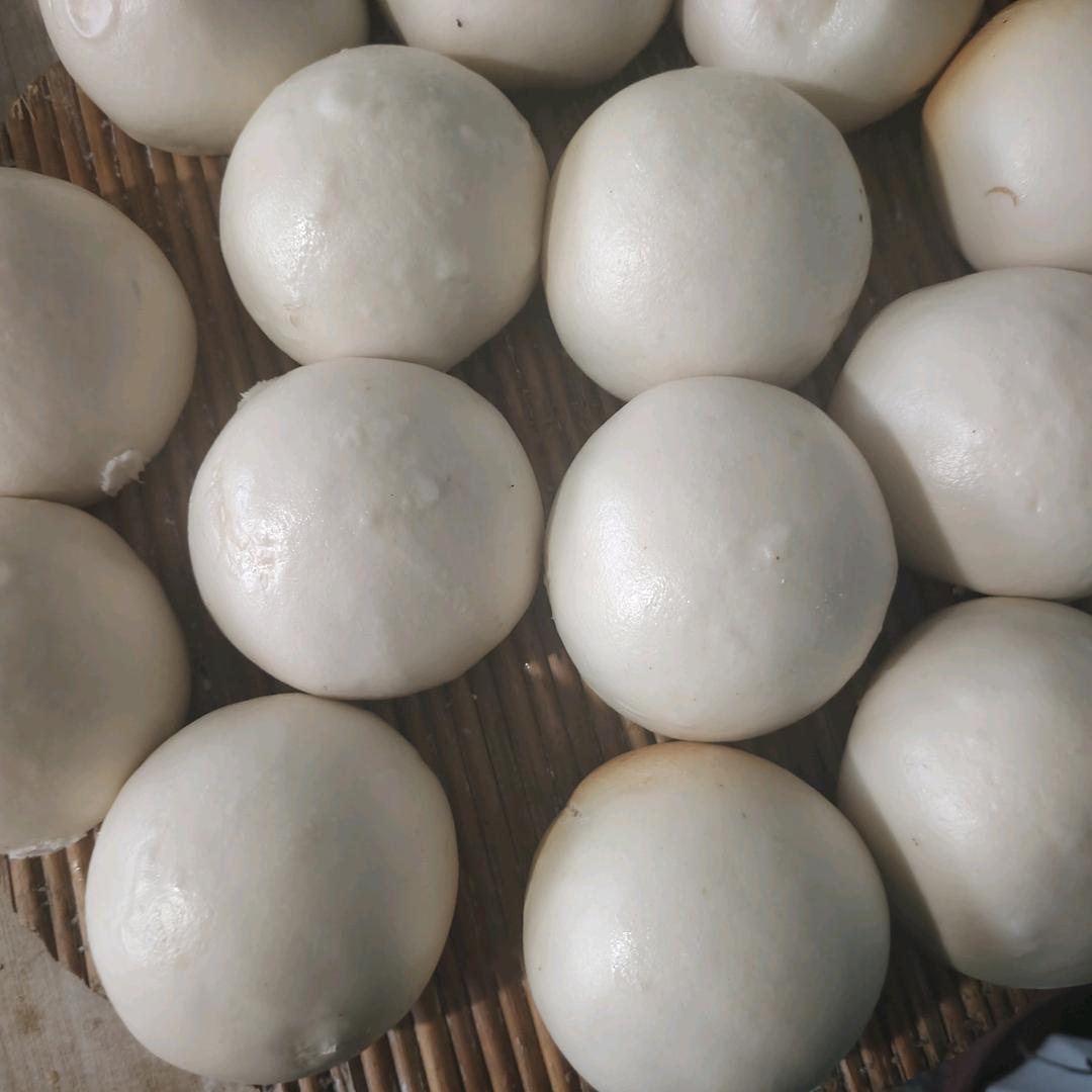 纯碱铁锅手工大馒头豆沙包花卷