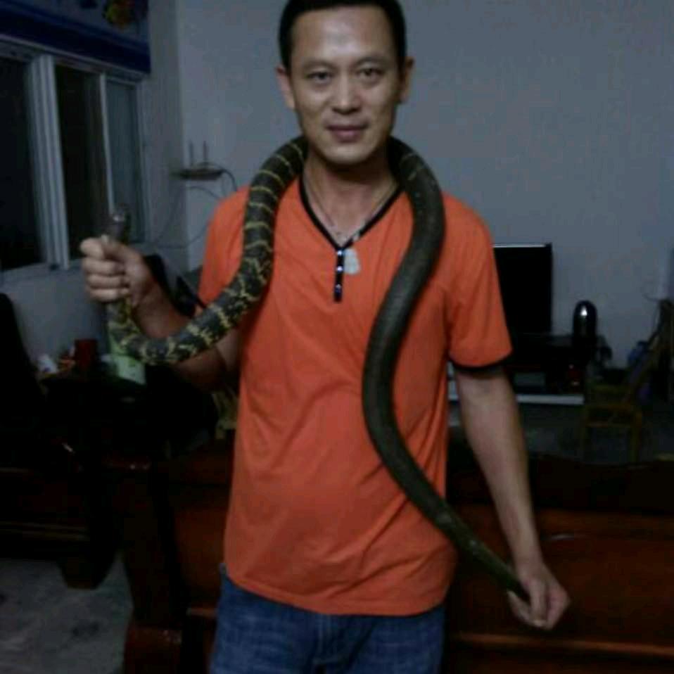 该叫我二叔还是二哥