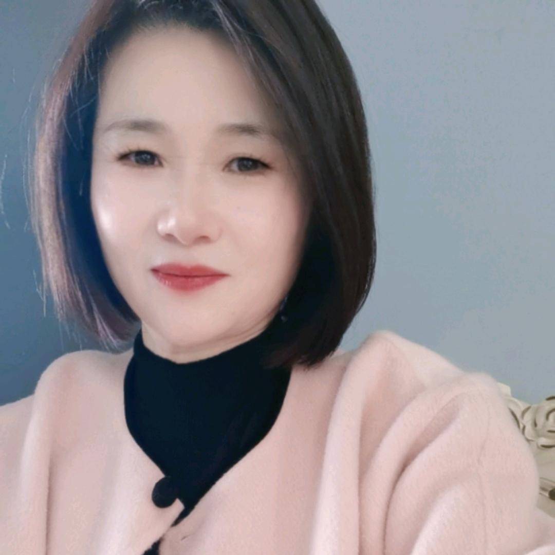 珍珠姐《中午11:48开播》