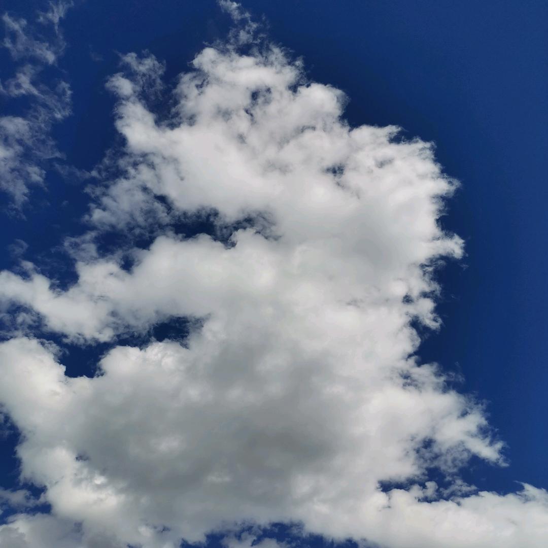 丿流年丨灬殇