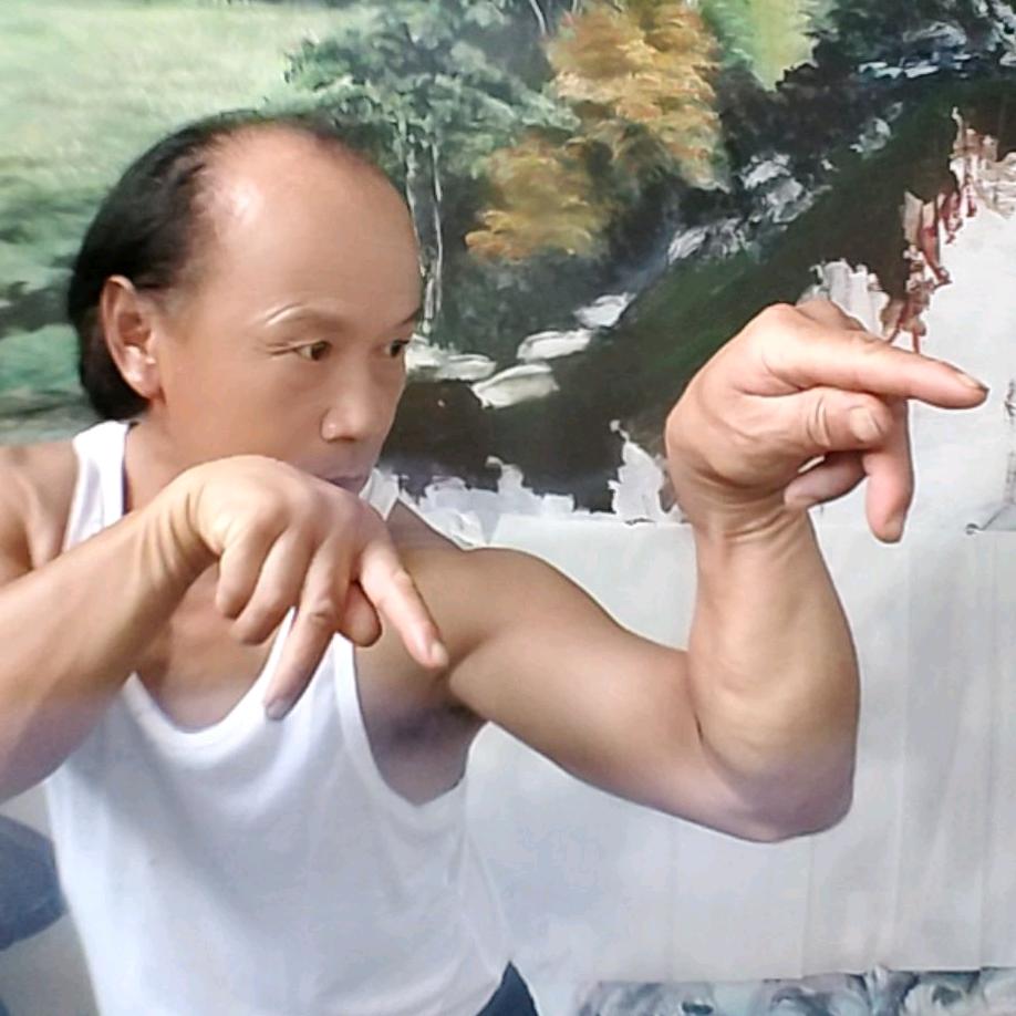 崇文尚武