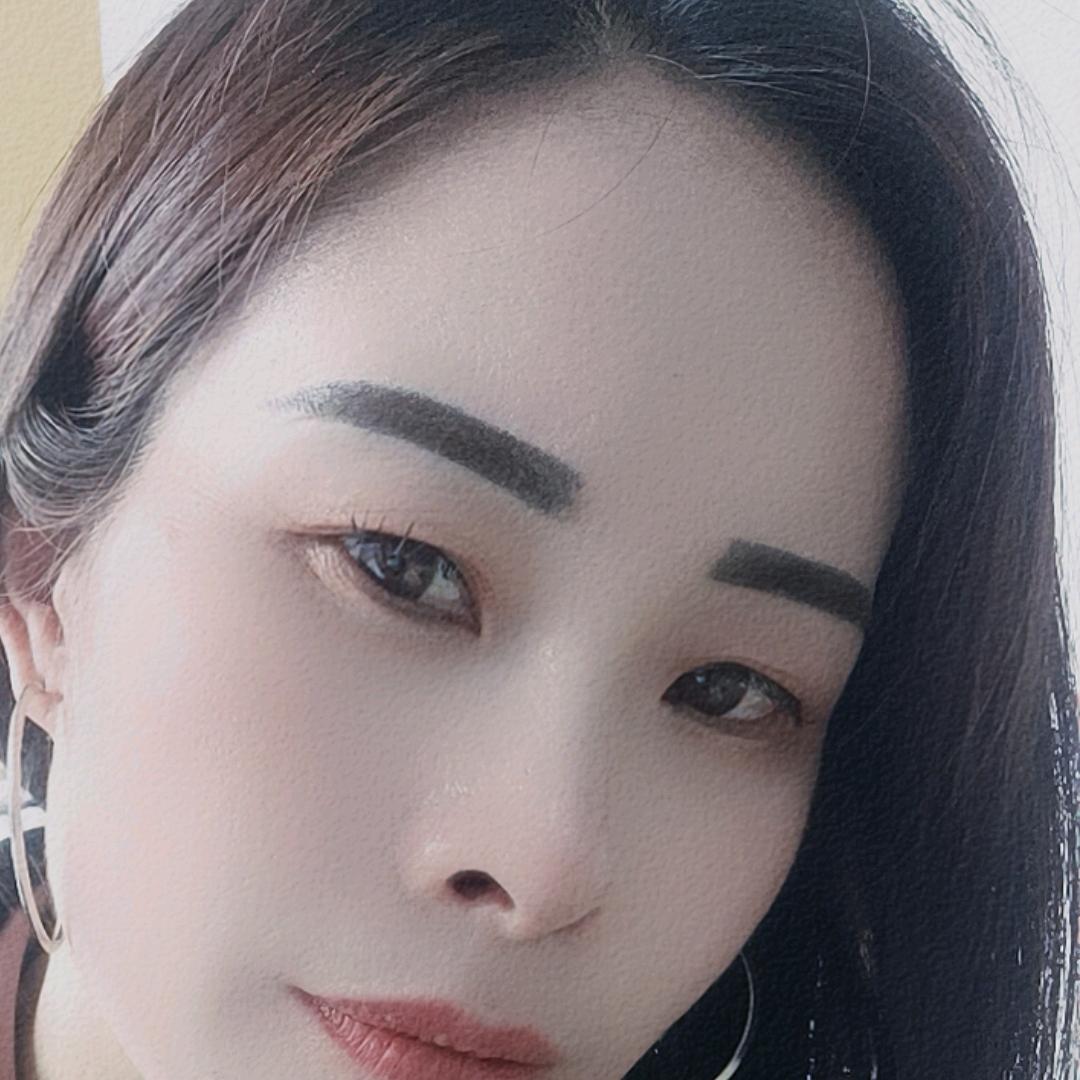 晴隆山脚人家