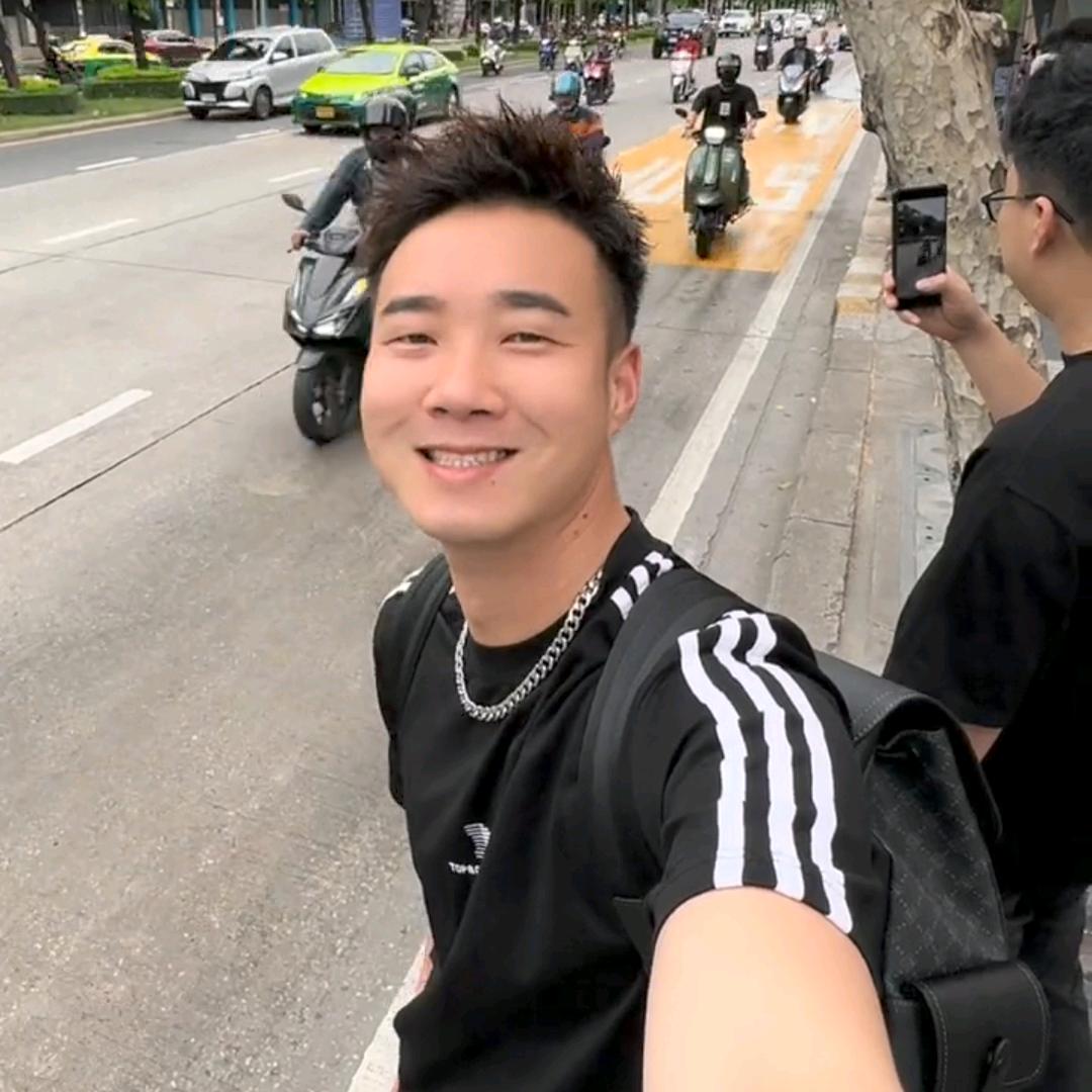 欧阳锋的小春子