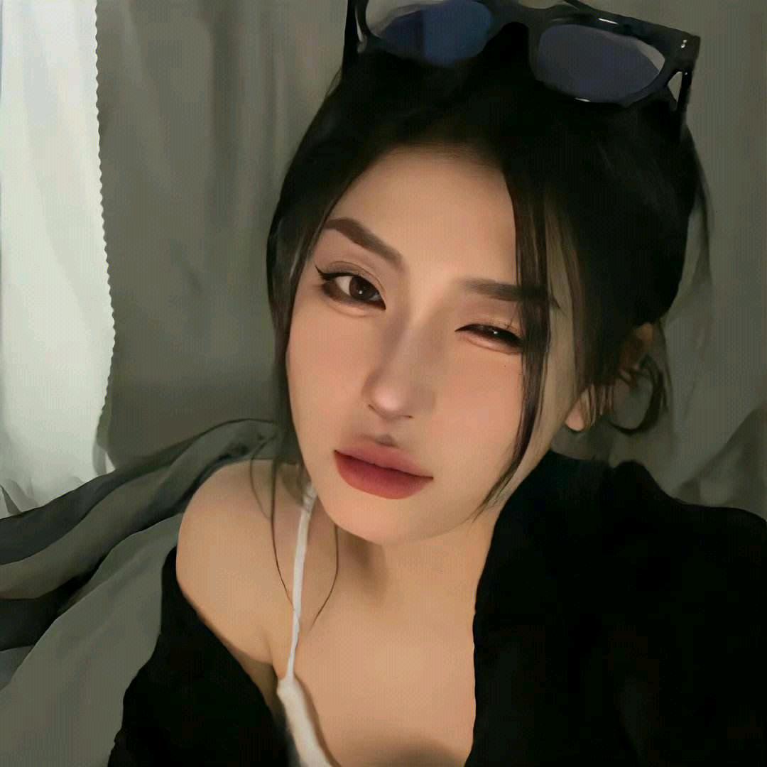 @-小情 緒.🖇️