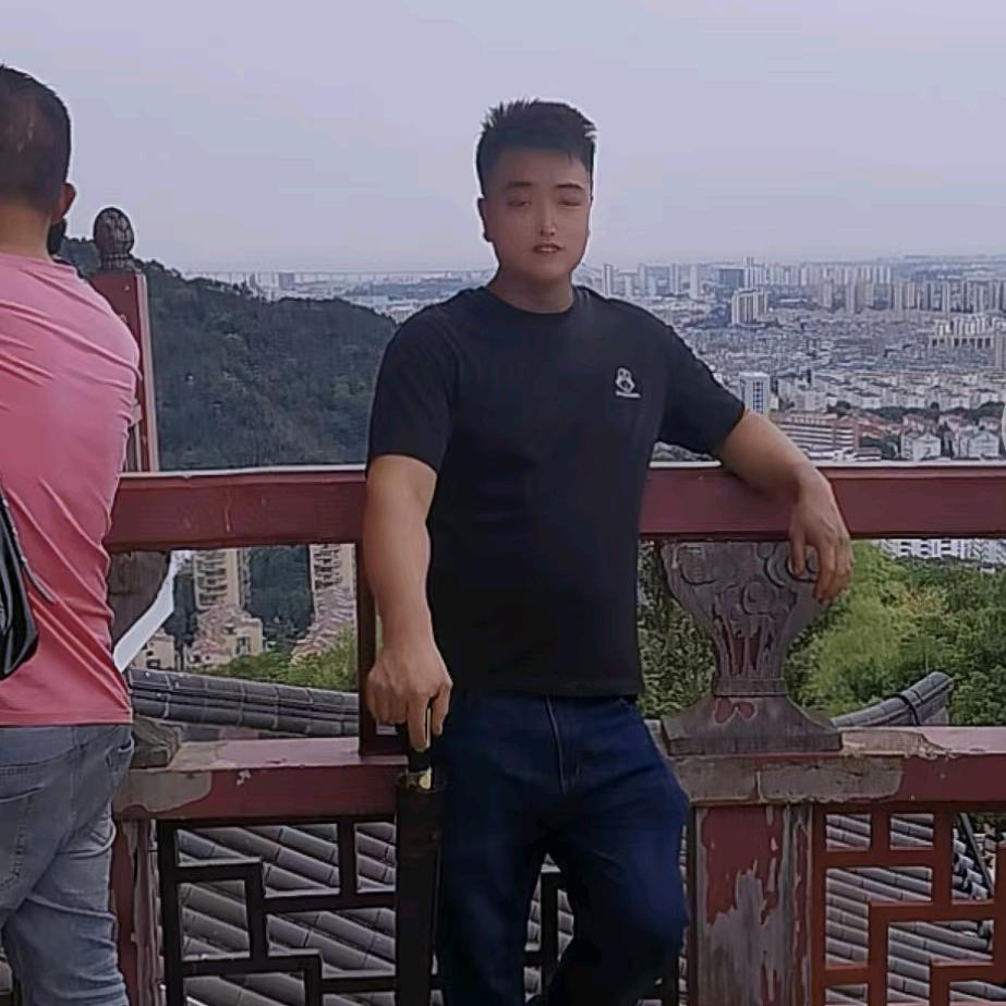 张卫廷
