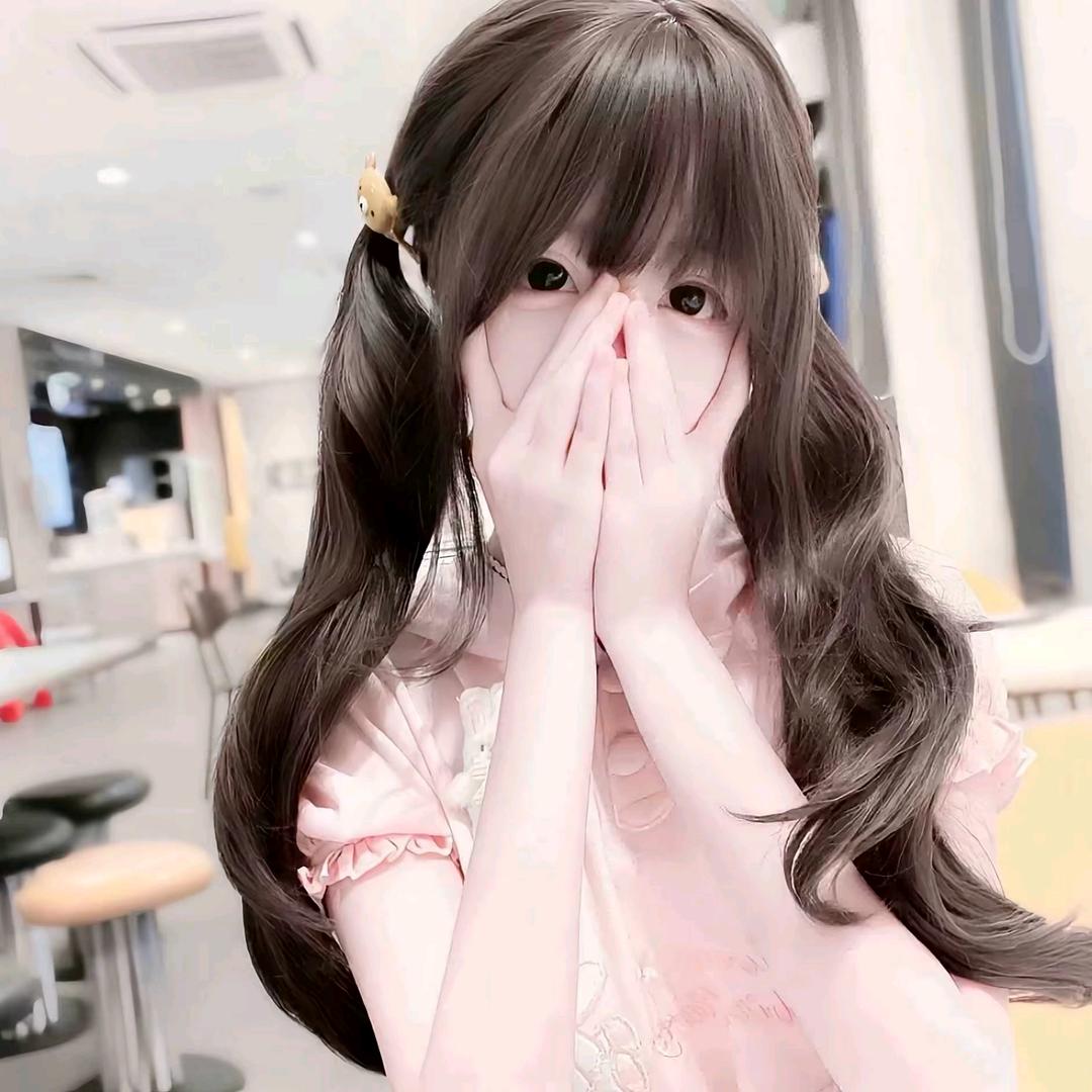 ꒦ິ^꒦ິ
