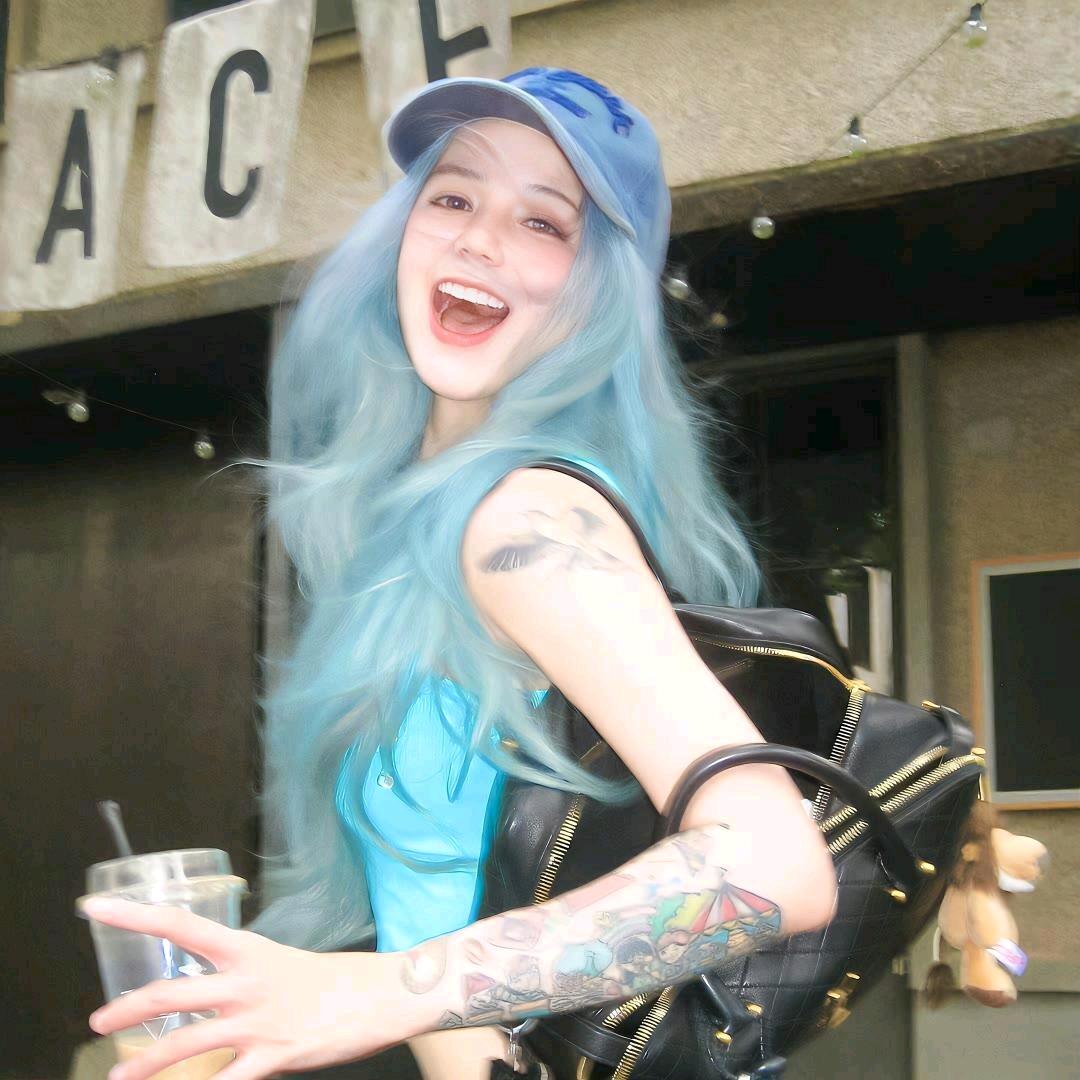 童话都是骗小白痴的