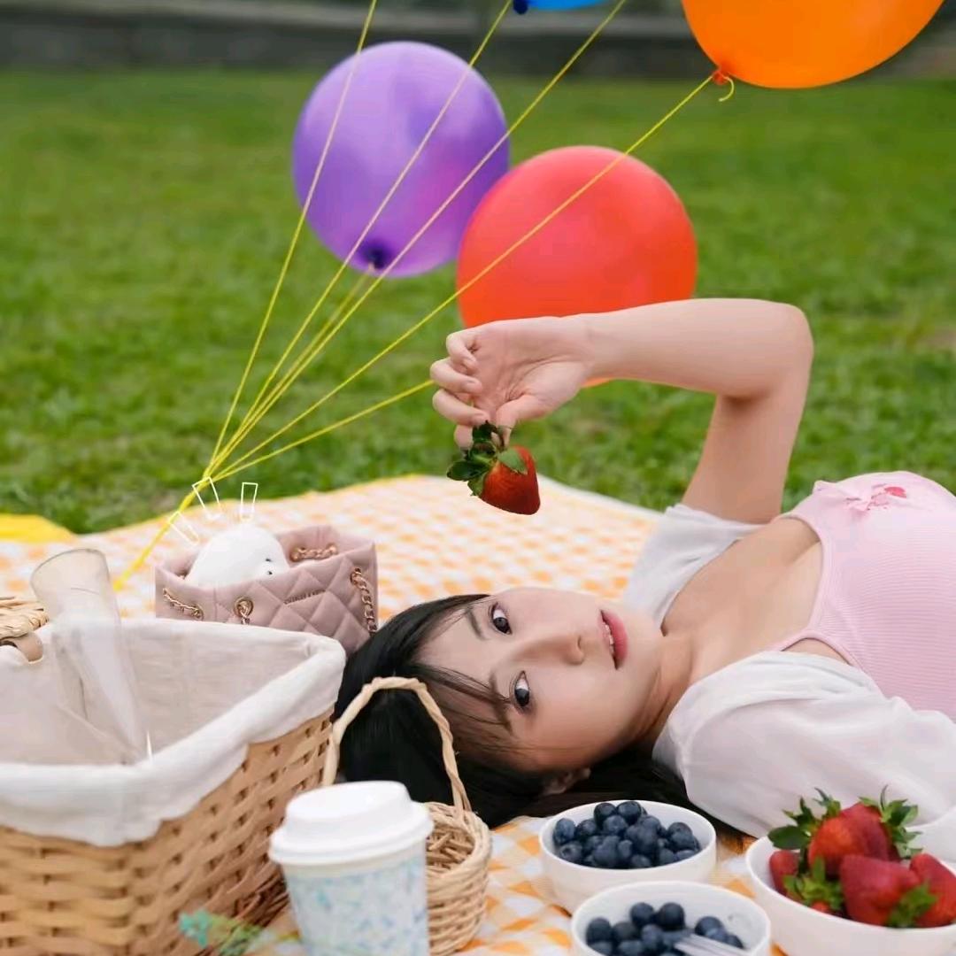 佳年华商贸
