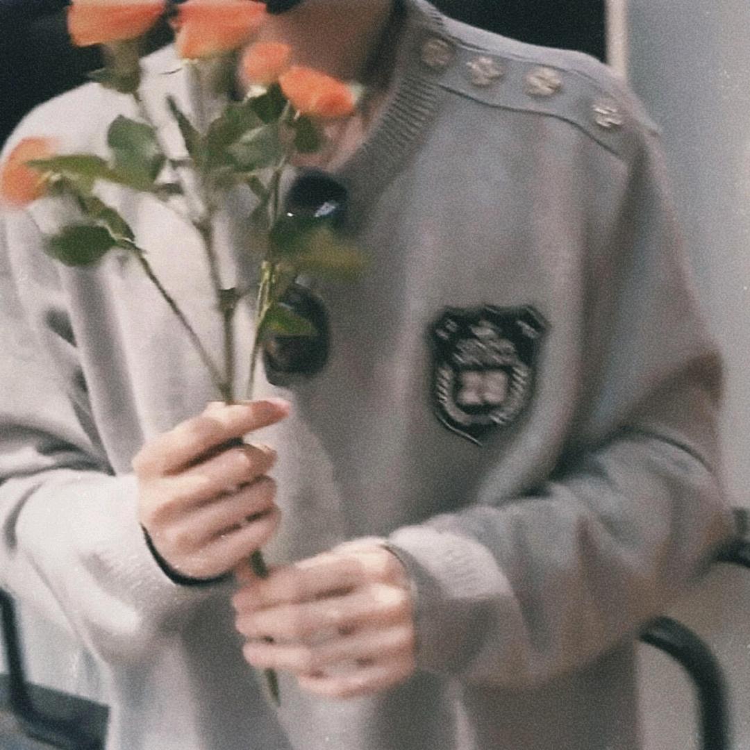 攒月光洒落星河