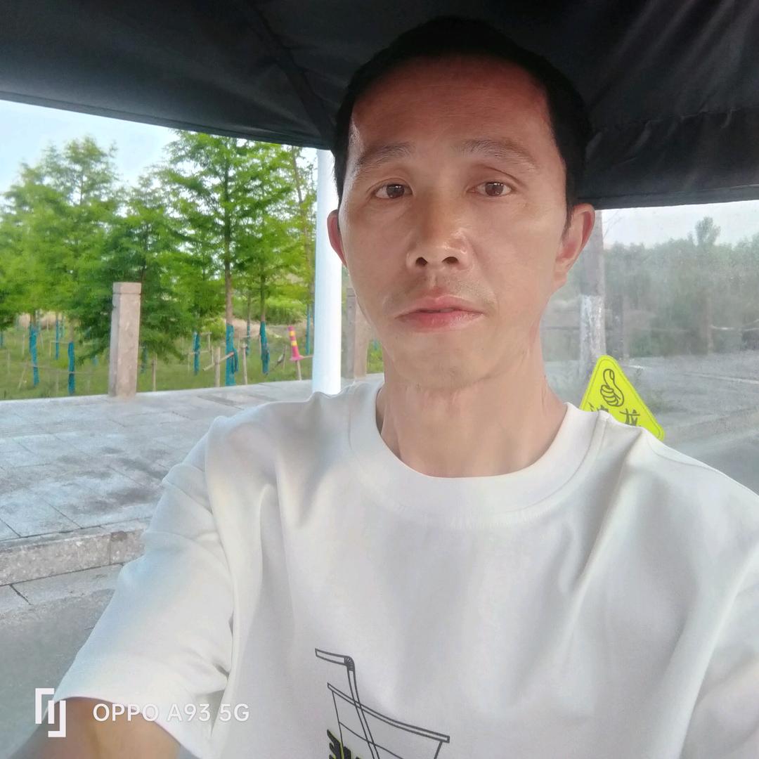 用户74279717李荣